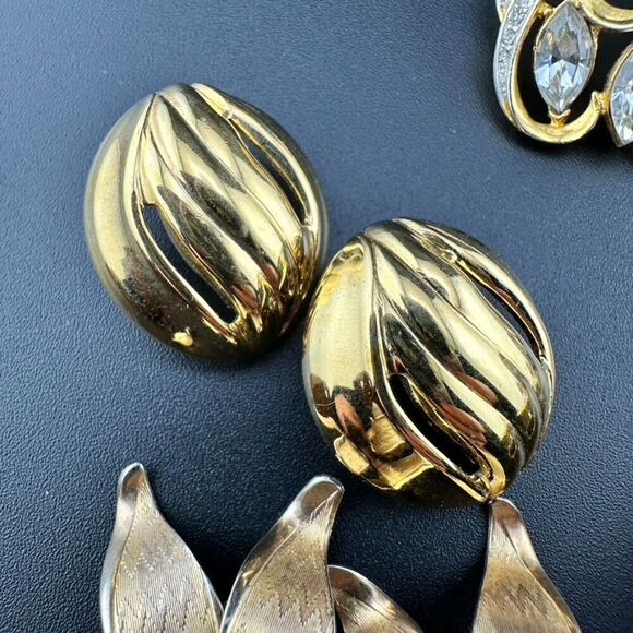 Lot bundle Vintage Gold Tone Clip on Earrings - rhinestone pearl - Picture 6 of 9